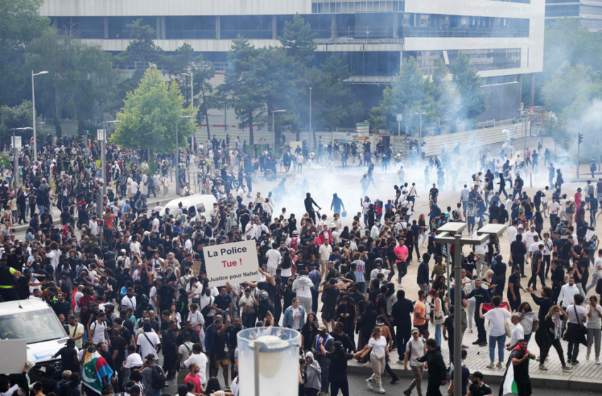  Η Γαλλία του Μακρόν μετρά πληγές – Η βίαιη εξέγερση αναβίωσε τον βαθύ διχασμό στην κοινωνία – Οικονομικός απολογισμός των ταραχών