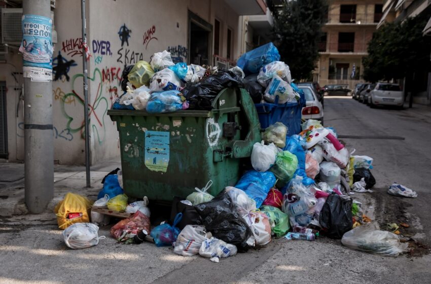  Δήμος Θεσσαλονίκης: ”Μην κατεβάζετε τα σκουπίδια όσο διαρκεί η κακοκαιρία”