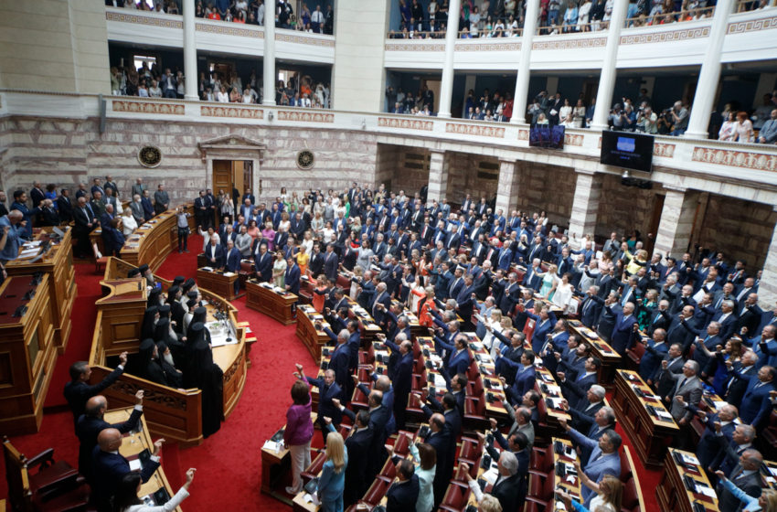  Ορκίστηκε η νέα Βουλή – Ποια είναι η διαδικασία των επόμενων ημερών