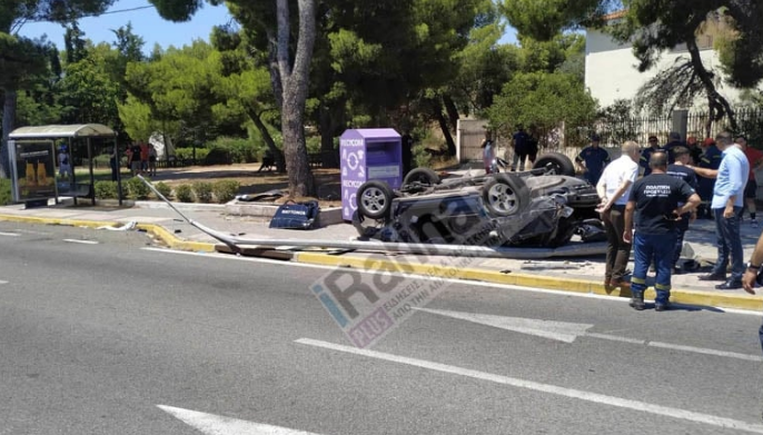  Ραφήνα: Δύο νεκροί από το τροχαίο στη Μαραθώνος – 88χρονη παραβίασε κόκκινο και εμβόλισε δύο ΙΧ