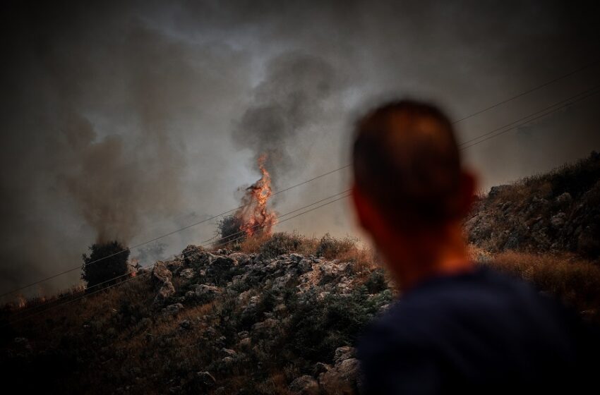  Πυρκαγιές: Δυσμενής εξέλιξη σε Κέρκυρα και Ρόδο – Εκκενώνονται Λούτσες, Ημερολιά, Καλαμάκι, Απραός, Βάτι – Μάχη και στην Κάρυστο