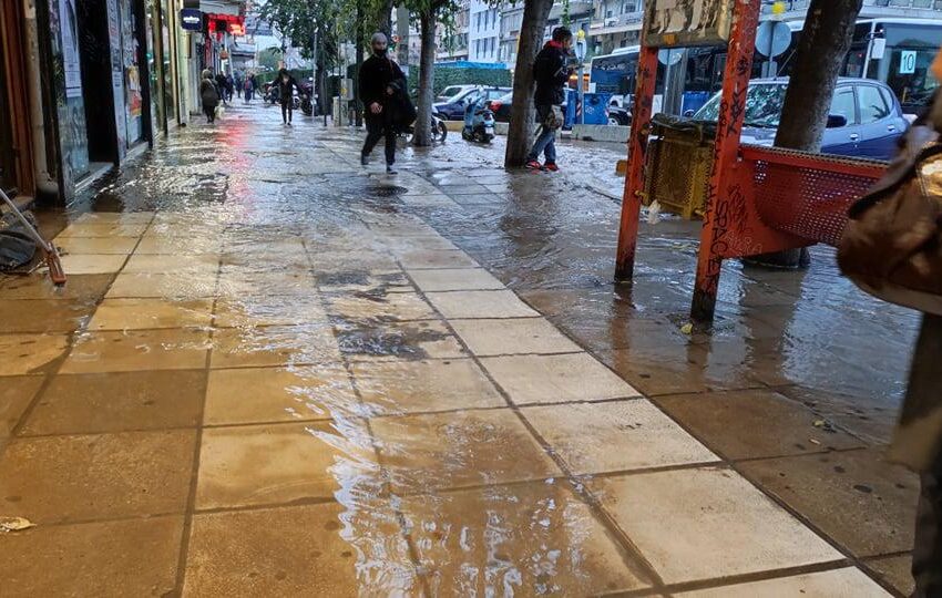  Θεσσαλονίκη: Χωρίς νερό το κέντρο της πόλης – Έσπασε αγωγός της ΕΥΑΘ