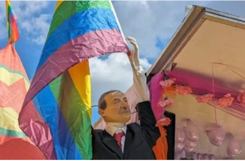  Σουηδία: Ομοίωμα του Ερντογάν με σημαία των ΛΟΑΤΚΙ