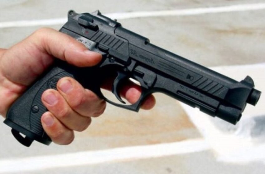  Τρίκαλα: Νεαρός έβγαλε όπλο σε ανήλικα κορίτσια