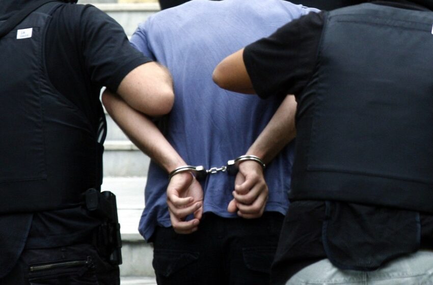  Εύβοια: Συνελήφθη 65χρονος για απάτη