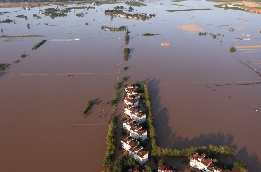  Στους 14 οι νεκροί από τις πλημμύρες – Εντοπίστηκαν νεκροί μητέρα και γιος στην Μεταμόρφωση Καρδίτσας