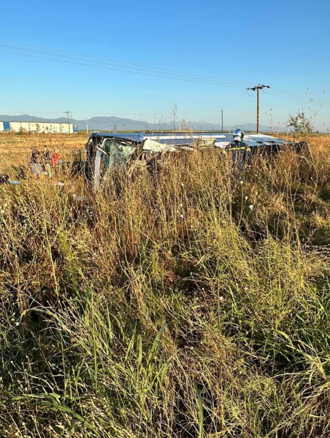Στους τέσσερις οι νεκροί από τη σύγκρουση λεωφορείου με 2 Ι.Χ. - Εικόνες που σοκάρουν 6 Capture 100