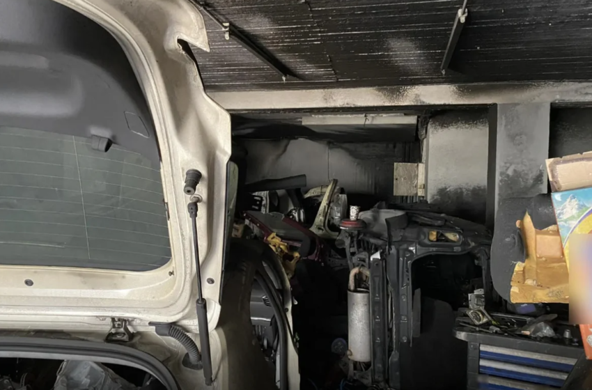  Νέο Ηράκλειο: Κρησφύγετο συμμορίας ανακαλύφθηκε εξαιτίας πυρκαγιάς – Πουλούσαν κλεμμένα ανταλλακτικά αυτοκινήτου