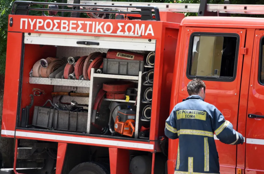  Φωτιά  σε κτίριο στο Μεταξουργείο – Ισχυρές δυνάμεις της Πυροσβεστικής στο σημείο