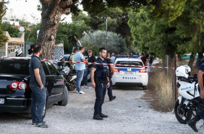  Μακελειό στην Αρτέμιδα με 25 σφαίρες και έξι νεκρούς – Για ξεκαθάρισμα λογαριασμών κάνουν λόγο οι αρχές- Πλαστές οι πινακίδες του αυτοκινήτου