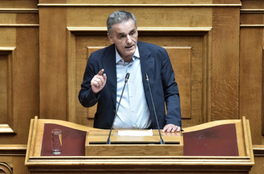  LIVE Διαρκές Συνέδριο ΣΥΡΙΖΑ: Οι ομιλίες των υποψήφιων αρχηγών- Στο βήμα ο Ευκλείδης Τσακαλώτος