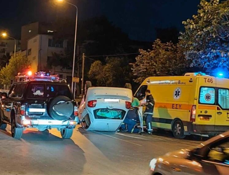  Tροχαίο ατύχημα στην Καλαμαριά: Αυτοκίνητο γύρισε τούμπα μετά από σύγκρουση