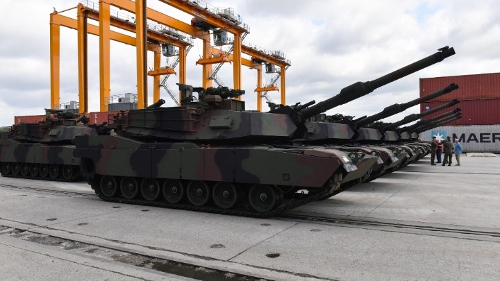  Ζελένσκι: Τα αμερικανικά άρματα μάχης Abrams έφθασαν στην Ουκρανία