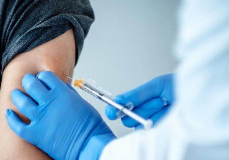  AstraZeneca: 38χρονος που έκανε το εμβόλιο το 2021 έπαθε θρόμβωση – “Έλεγαν ότι είμαστε ασφαλείς”