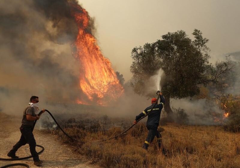  Συναγερμός σε Πολιτική Προστασία και Πυροσβεστική -71 πυρκαγιές σε 12 ώρες