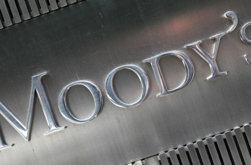  Moody’s: Αναβαθμίζονται οι αξιολογήσεις στις ελληνικές τράπεζες – Θετικό το outlook