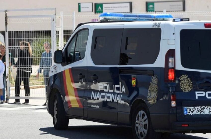  Ισπανία: Με δύο μαχαίρια ήταν οπλισμένος ο 14χρονος που επιτέθηκε σε καθηγητές και συμμαθητές του – Απειλούσε να τους σκοτώσει