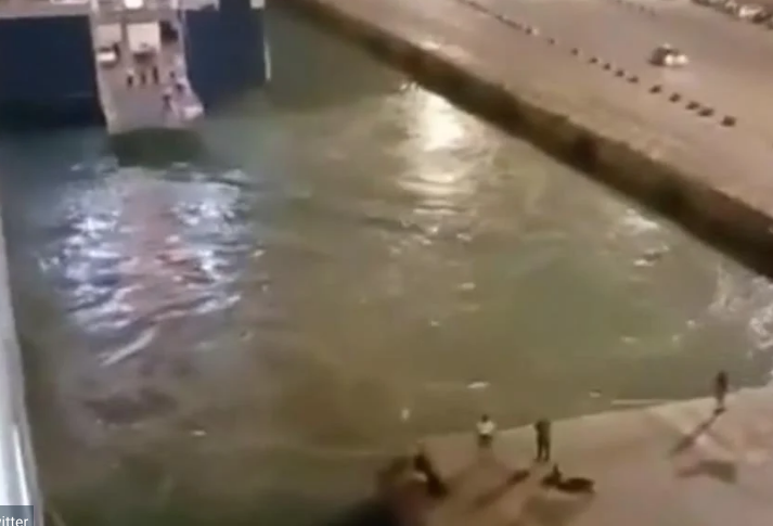  Αποκτήνωση- Νέο συγκλονιστικό βίντεο από τη στιγμή που το πλοίο εγκαταλείπει τον 36χρονο στη θάλασσα