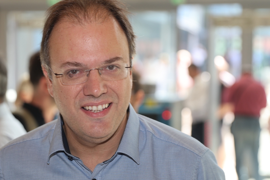 θεοχαροπουλος