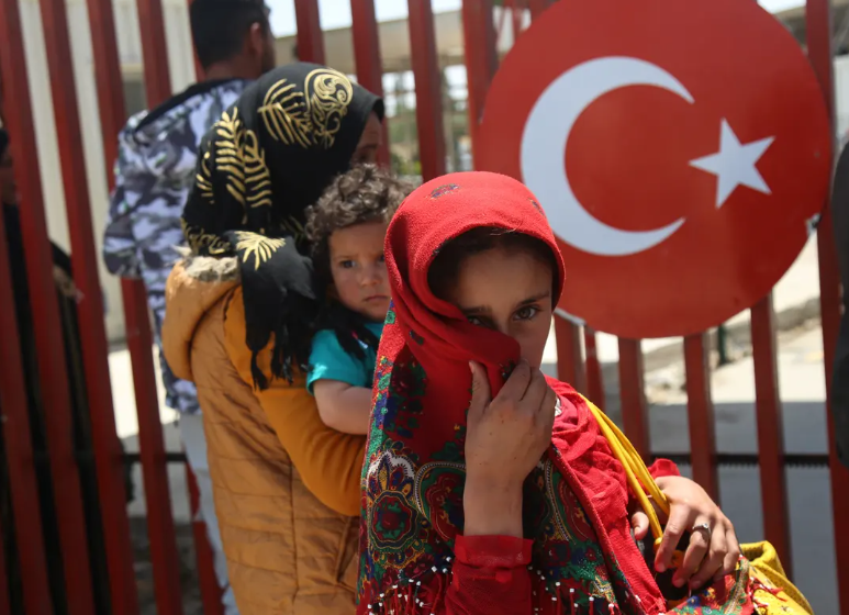  Συναγερμός για κύμα Σύρων προσφύγων από την Κωνσταντινούπολη