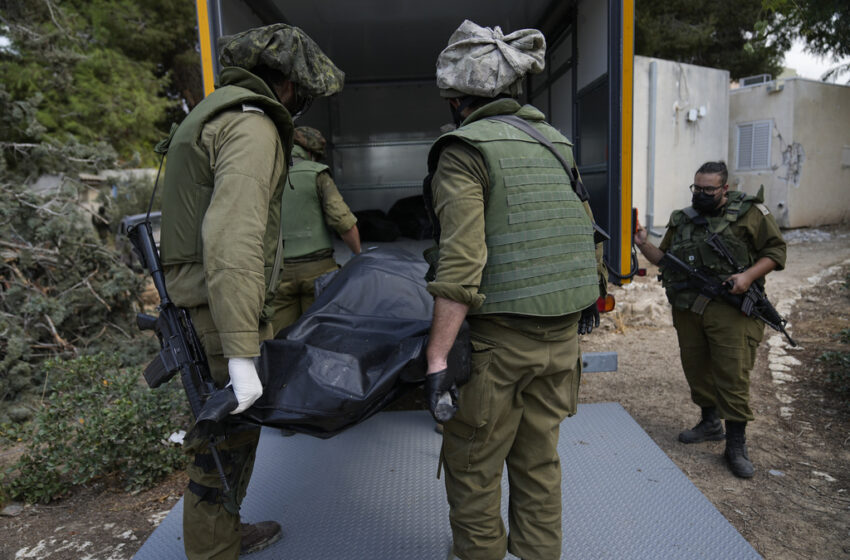  Πόλεμος στο Ισραήλ: Απεγκλωβίστηκαν 30 άτομα που κρύφτηκαν μετά την επίθεση της Χαμάς στο κιμπούτς τους