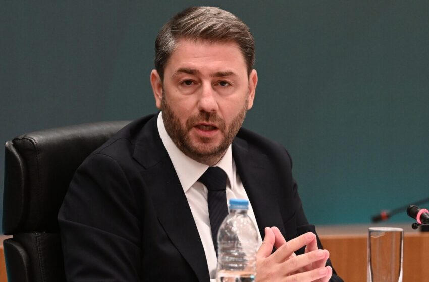  Ανδρουλάκης: Ο Μητσοτάκης να πει ξεκάθαρα τι συμβαίνει στο υπουργείο Εσωτερικών