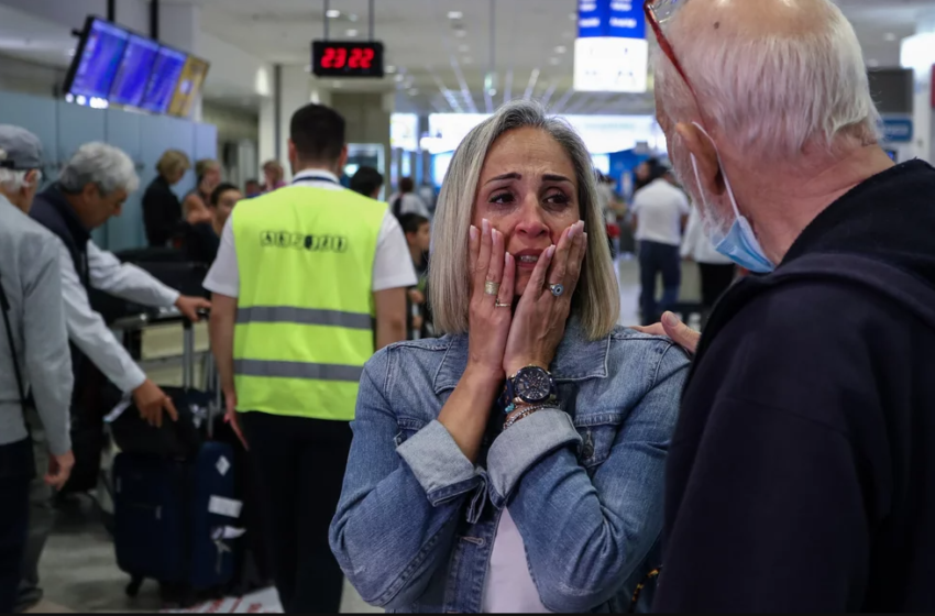  “Αν δεν ήταν αυτοί δεν θα βρίσκαμε πτήση” -Οι Έλληνες που επαναπατρίστηκαν ευγνωμονούν την πρεσβεία μας στο Ισραήλ