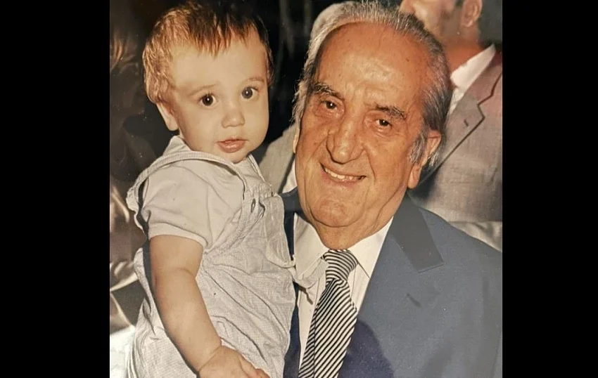  Βαγγέλης Γιαννόπουλος: Εξελέγη ο εγγονός του αείμνηστου υπουργού του ΠΑΣΟΚ με τον Δούκα
