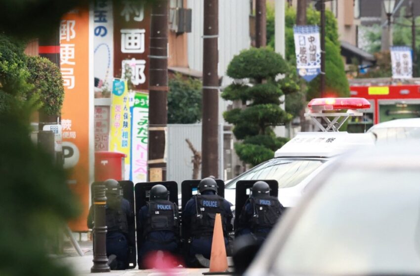  Ιαπωνία: Άνδρας ταμπουρώθηκε σε ταχυδρομείο και κρατά ομήρους