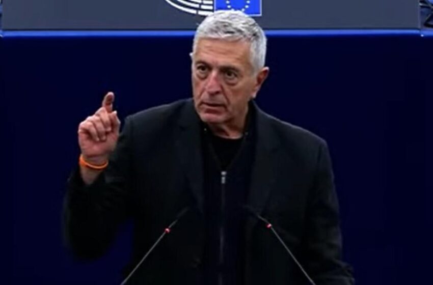  Κούλογλου: “Το Ευρωκοινοβούλιο βραβεύει δημοσιογράφους, η ελληνική κυβέρνηση τους παρακολουθεί”