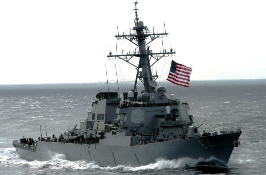  Πολεμικό πλοίο των ΗΠΑ δέχθηκε επίθεση με πυραύλους των ανταρτών Χούθι του Ιράν