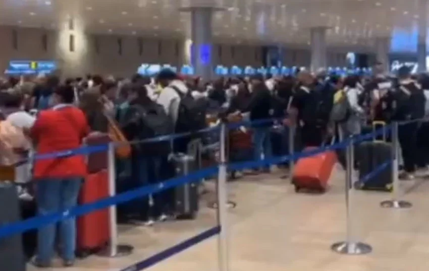  Τελ Αβίβ: Χάος με ταξιδιώτες που προσπαθούν να φύγουν από τη χώρα