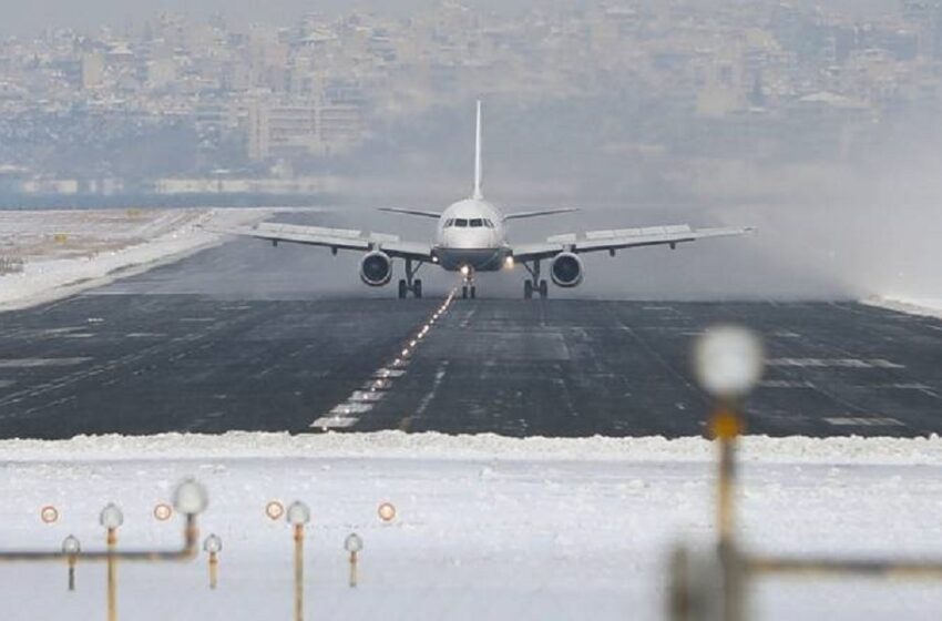  Αναγκαστική προσγείωση αεροσκάφους στη Θεσσαλονίκη – Κοριτσάκι έπαθε επιληπτική κρίση