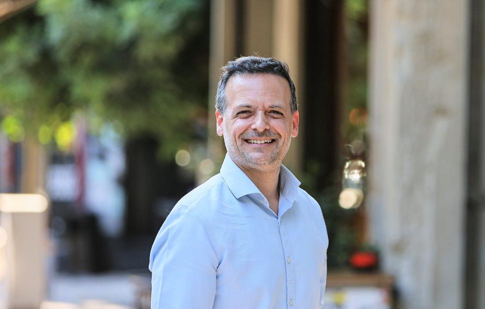 xaris doukas dimarxos athina