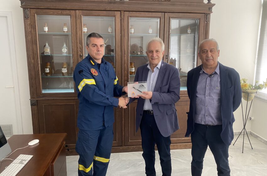  Δωρεά ειδικού εξοπλισμού από τον «Πανελλήνιο Φαρμακευτικό Σύλλογο» στο Πυροσβεστικό Σώμα