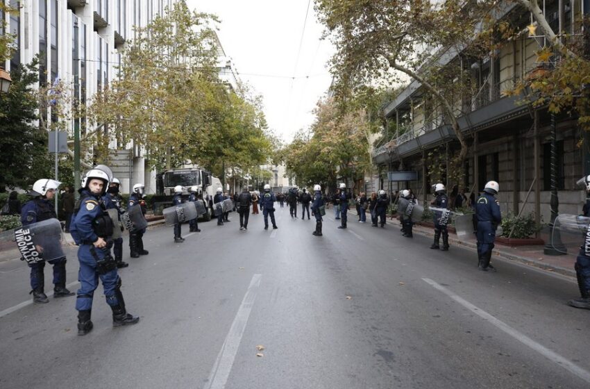  Επέτειος Πολυτεχνείου: Μικροεπεισόδια στο ξενοδοχείο Εσπέρια από αναρχικούς και Παλαιστίνιους