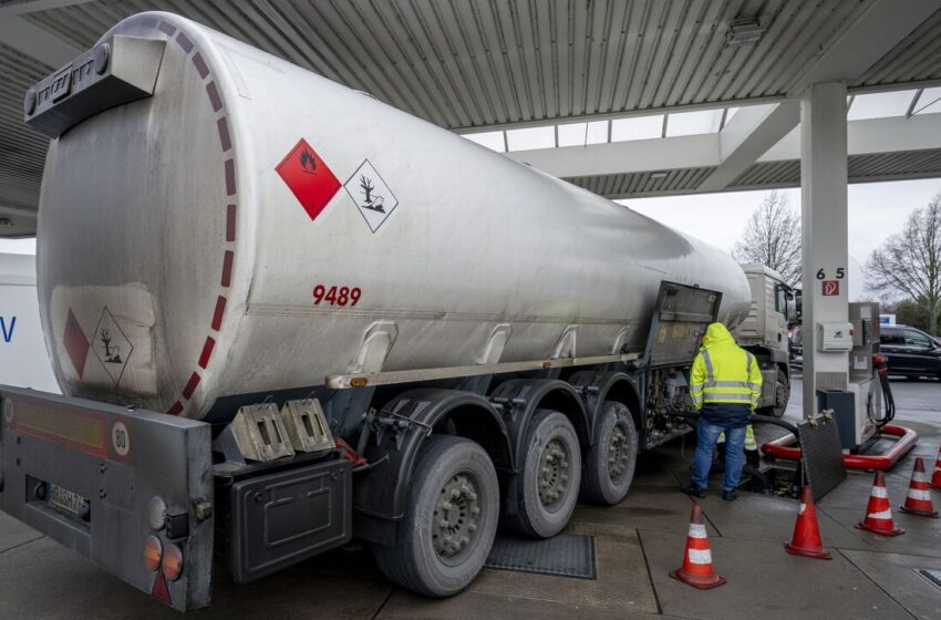  Ρωσία: Σύντομα η άρση των περιορισμών στις εξαγωγές καυσίμων