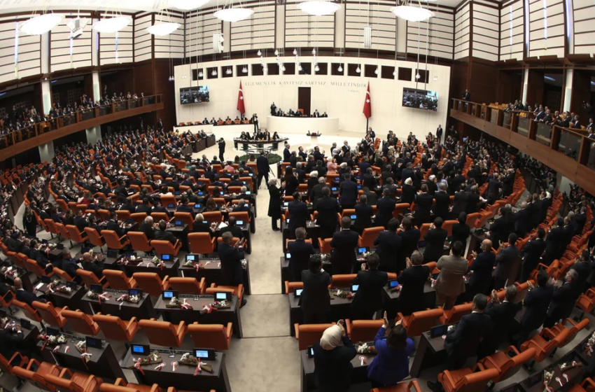  Τουρκία: Η Εθνοσυνέλευση ψήφισε υπέρ της παράτασης της στρατιωτικής παρουσίας στη Λιβύη