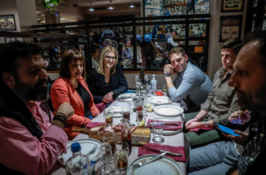  Δείπνο Κασσελάκη με Τάιλερ, Αυγέρη, Σβίγκου και τον νέο αναπλ. εκπρόσωπο τύπου (εικόνες)