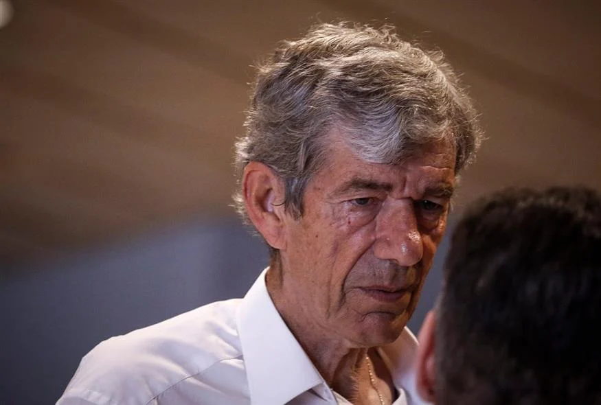 kotsakas syriza epitropi deontologias