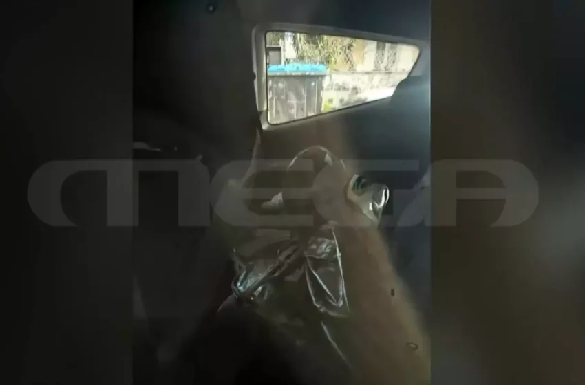  Παλαιό Φάληρο: Φωτογραφία ντοκουμέντο από το οπλοστάσιο στο κλεμμένο αυτοκίνητο