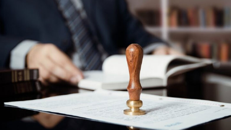  Συμβολαιογράφοι: Απόφαση για επ’ αόριστον συνέχιση της αποχής