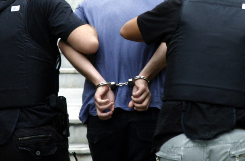  Δύο συλλήψεις για παράνομες ιατρικές επεμβάσεις μπότοξ