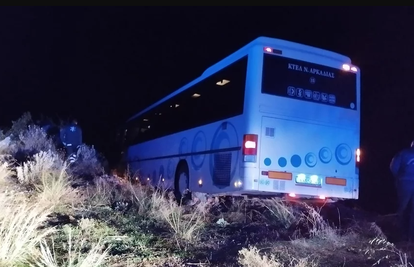  Πέθανε στο τιμόνι οδηγός λεωφορείου του ΚΤΕΛ – Σοκ για τη μοναδική επιβάτιδα – Το όχημα κρεμάστηκε στον γκρεμό