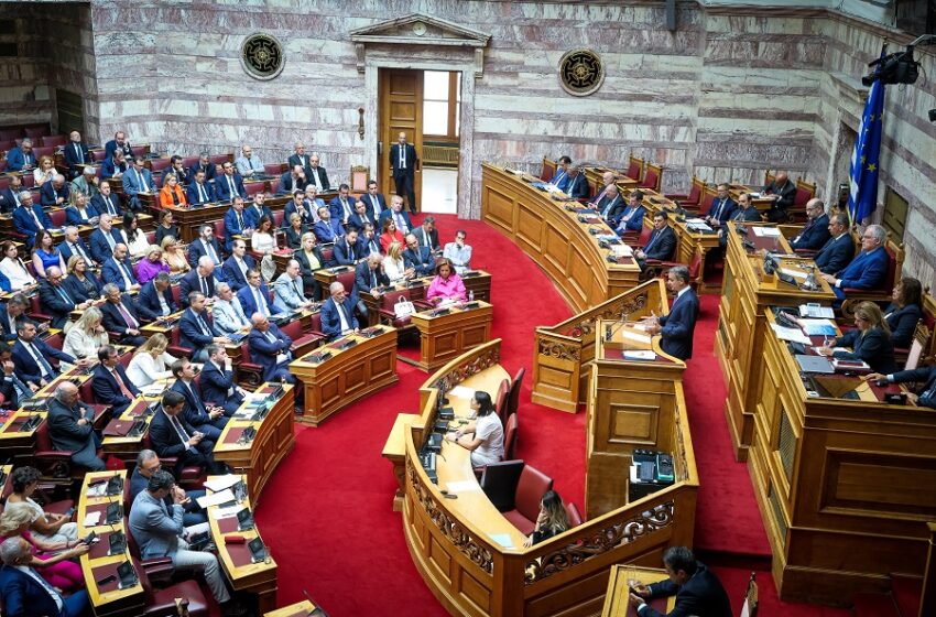  Κρίσιμες κοινοβουλευτικές μάχες για Θεσσαλία, Τέμπη, Προϋπολογισμό – Την Τετάρτη η ενημέρωση από Μητσοτάκη