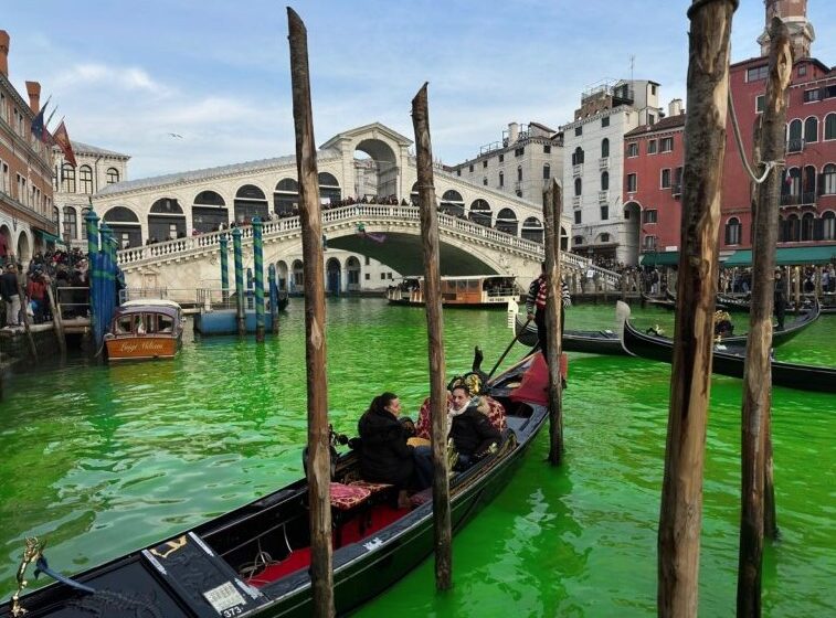  Ιταλία: Βαριές κατηγορίες για τους 28  κλιματικούς ακτιβιστές που ”έβαψαν πράσινη” την λιμνοθάλασσα της Βενετίας