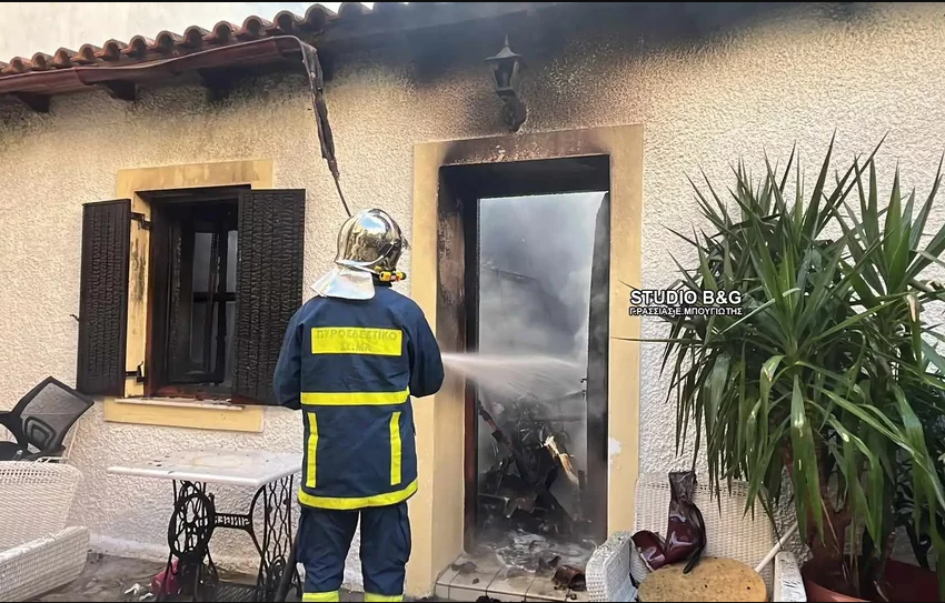  Πυρκαγιά σε σπίτι στο κέντρο του Άργους – Μεγάλη κινητοποίηση της πυροσβεστικής