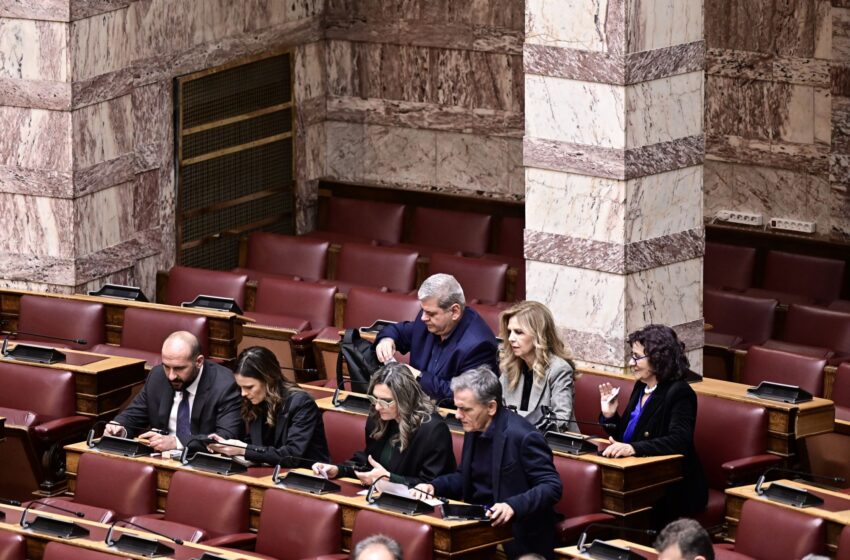  Η πρώτη αντίδραση του ΣΥΡΙΖΑ στην στάση των “11” στο νομοσχέδιο για τους servicers