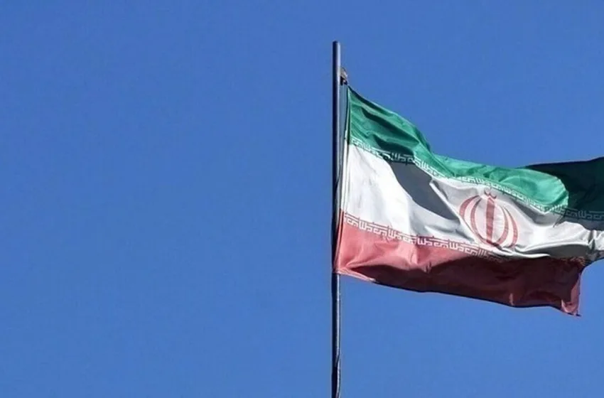  Ιράν: Η αστυνομία συνέλαβε τρία μέλη του Ισλαμικού Κράτους που σχεδίαζαν επίθεση αυτοκτονίας.