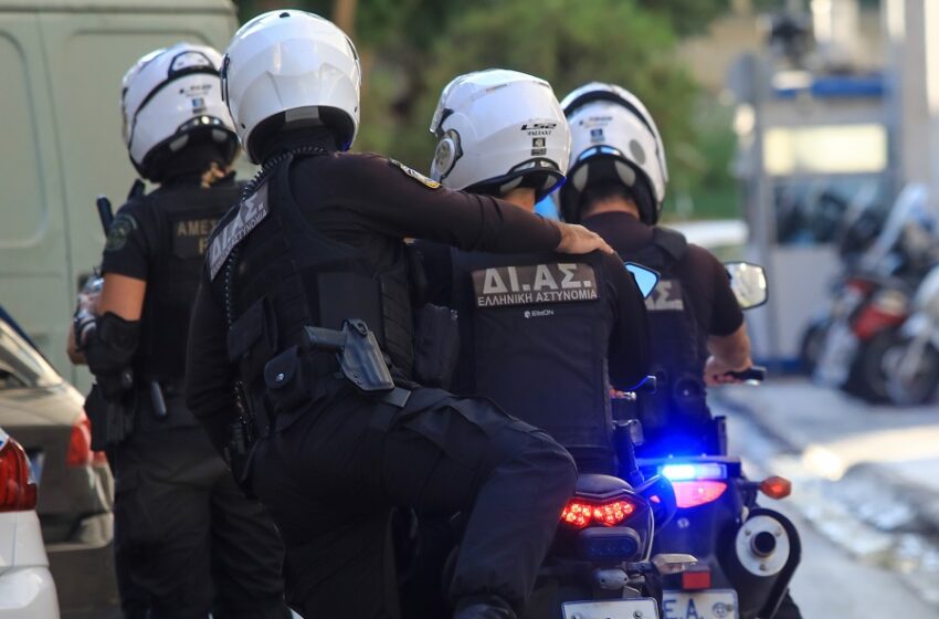  Τραγωδία: Νεκρός αστυνομικος σε καταδίωξη στην Αθηνών Κορίνθου